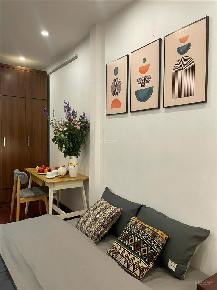 Cho thuê nhà 30m*5 tầng, full đồ phố hàng gà, hàng bồ, hoàn kiếm, giá 22 triệu.