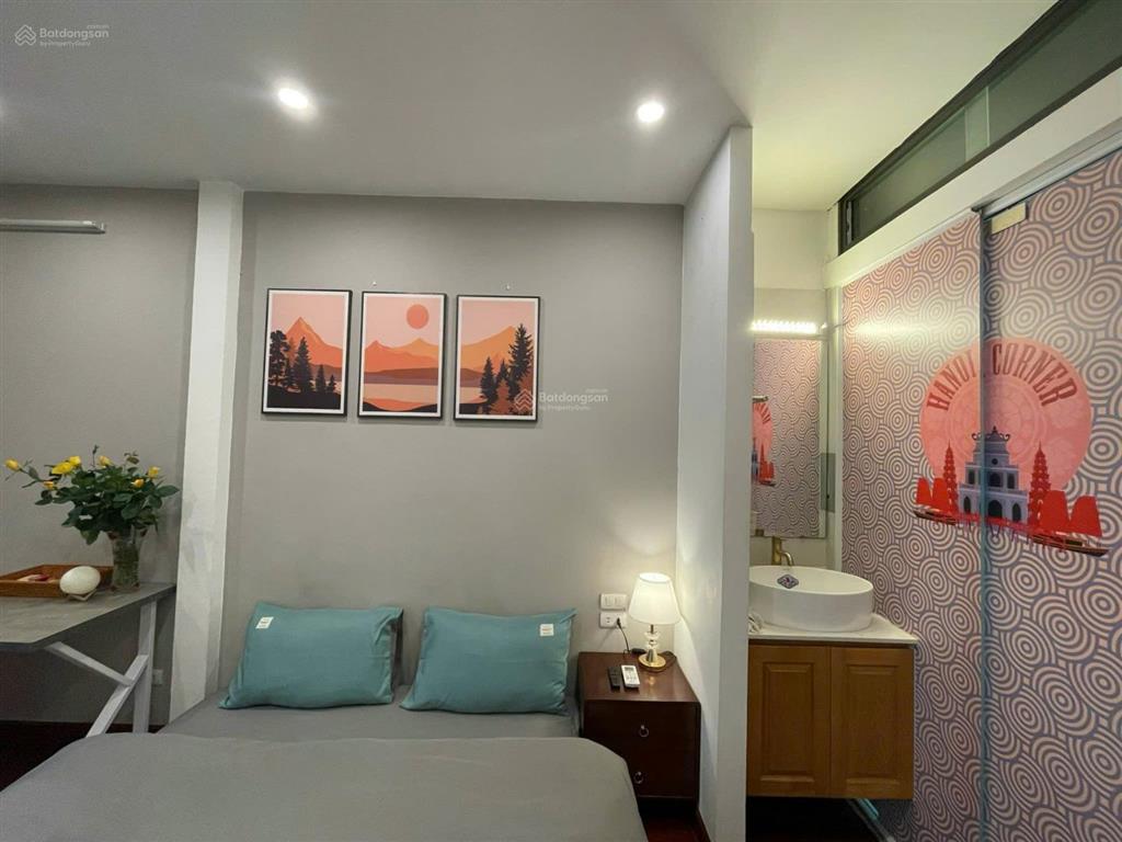 Cho thuê nhà 30m*5 tầng, full đồ phố hàng gà, hàng bồ, hoàn kiếm, giá 22 triệu.
