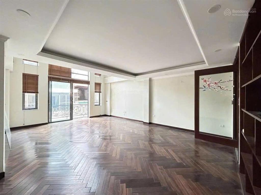 Cho thuê nhà 65m*8 tầng, hào nam, phố ô chợ dừa, quận đống đa, giá 54 triệu.