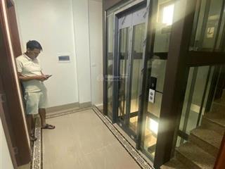 Cho thuê nhà 50m² x 6 tầng, thang máy, trần quý cáp, đống đa, giá 30 triệu.