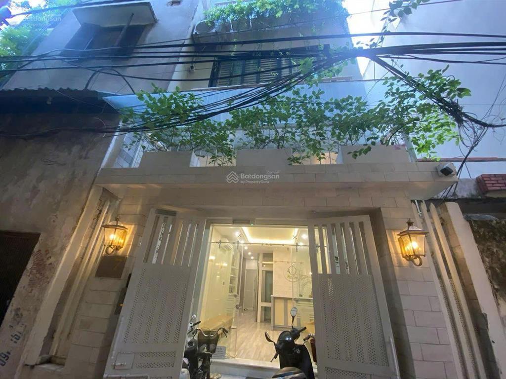 Cho thuê nguyên căn 65m² x 5 tầng, thang máy, đào tấn, ba đình, giá 30 triệu.