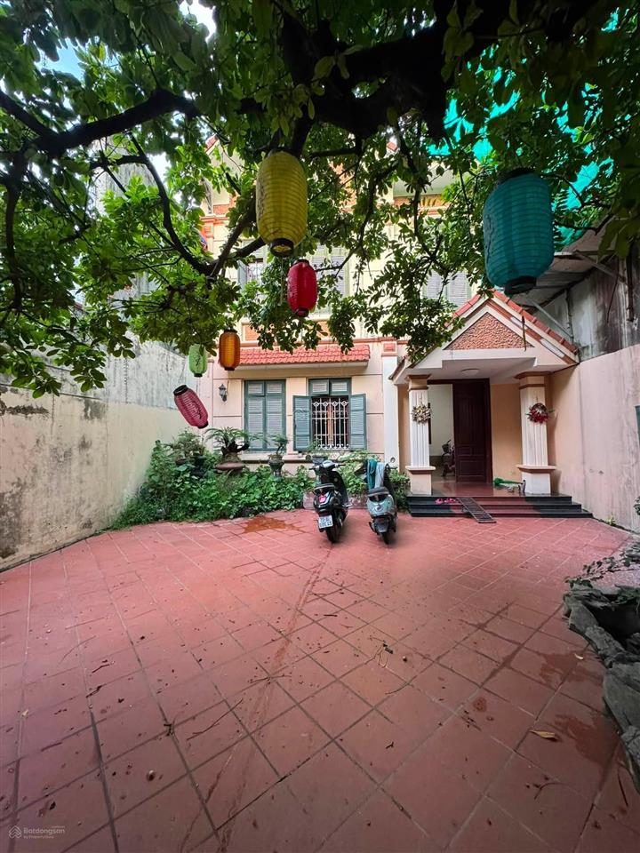 Cho thuê nhà nguyên căn 270m*2.5 tầng, ngõ 189 hoàng hoa thám, ba đình, giá 30 triệu (tl)