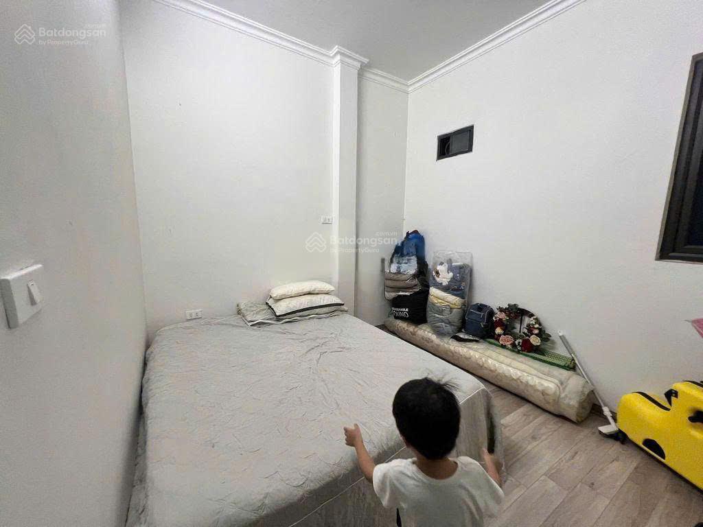 Cho thuê nhà phân lô 38m2*5 tầng, ngõ 51 lãng yên, phường hồng hà, quận hai bà trưng, giá 15 triệu