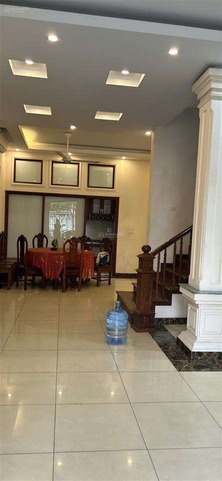 Cho thuê biệt thự a28, bt7 đg kđt mới việt hưng, phúc lợi, long biên, giá 30 triệu (thương lượng).