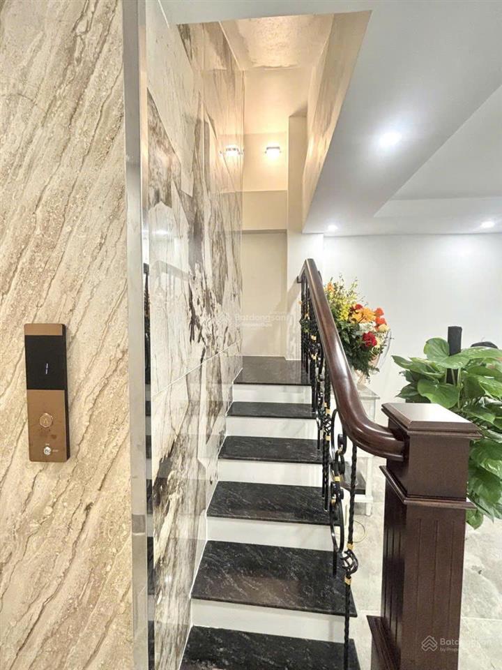 Cho thuê nhà nguyên căn 50m2 x 7 tầng, thanh nhàn, hai bà trưng, giá 37 triệu