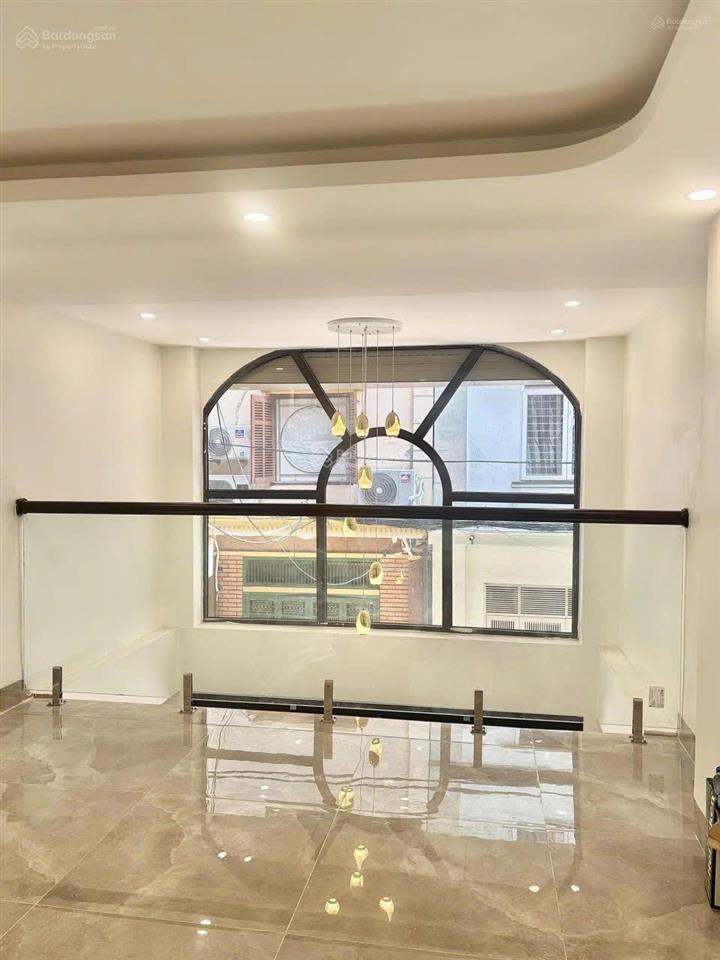 Cho thuê nhà nguyên căn 50m2 x 7 tầng, thanh nhàn, hai bà trưng, giá 37 triệu