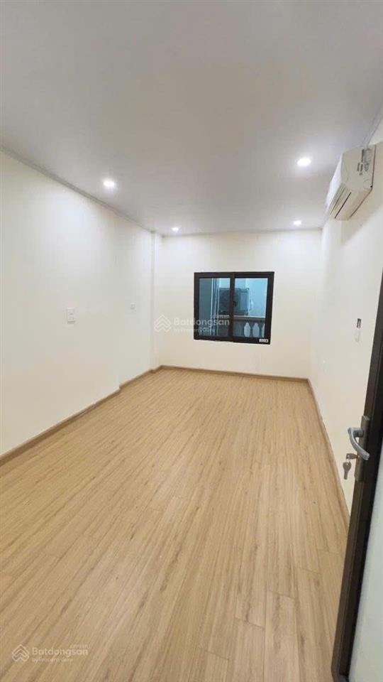 14 triệu. cho thuê nhà trung tâm 45m* 5 tầng, 3 ngủ khép kín, full đồ, 140 trung phụng, đống đa