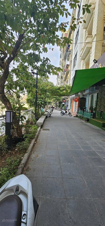 Cho thuê nhà 45m x 7 tầng, thang máy, xã đàn 2 (mặt hồ đắc di), giá 29 triệu (tl).