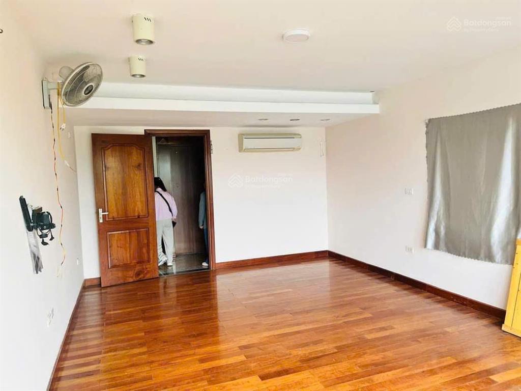 Cho thuê nhà 45m x 7 tầng, thang máy, xã đàn 2 (mặt hồ đắc di), giá 29 triệu (tl).