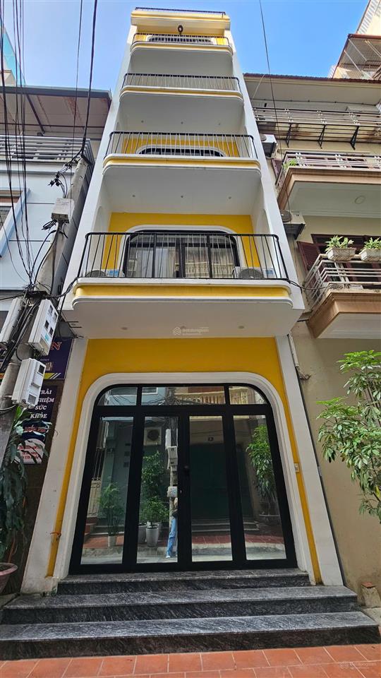 Cho thuê nhà nguyên căn vạn phúc, vạn bảo, khu vực đắc địa, trung tâm ba đình.