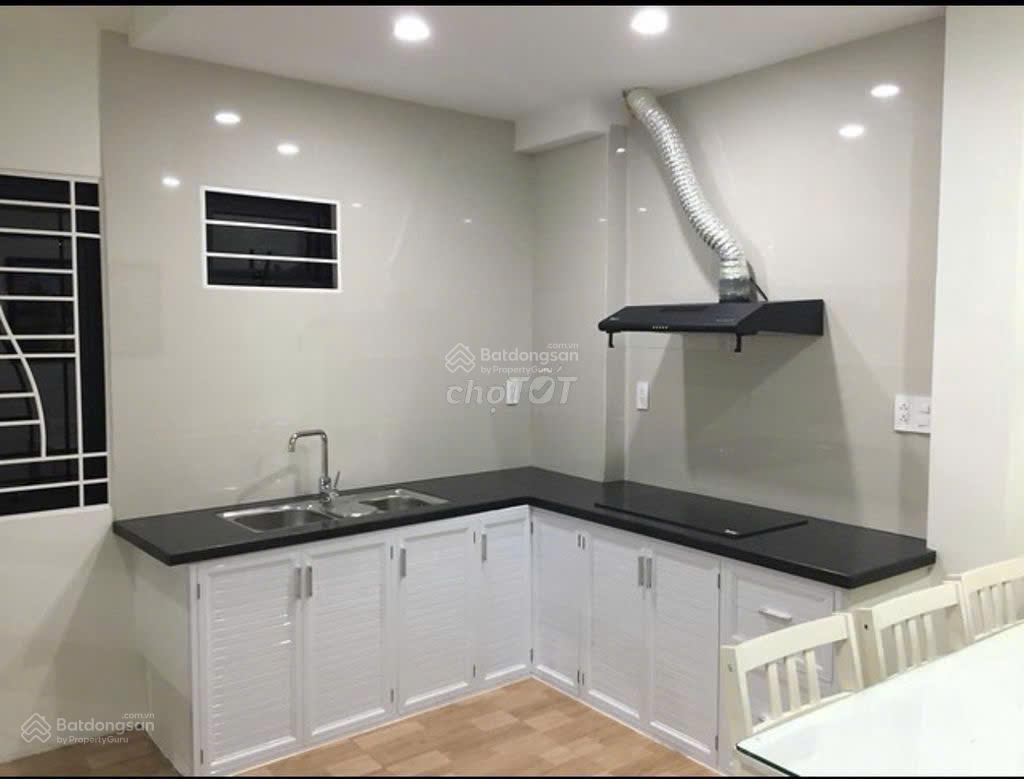 Cho thuê mặt bằng kinh doanh tốt, chùa quỳnh, hai bà trưng, 23 triệu/tháng  220 m2