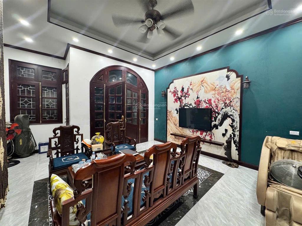 Cho thuê nhà 60m2*4 tầng, nguyên căn ngõ 156 phố lạc trung, hai bà trưng, giá 15 triệu