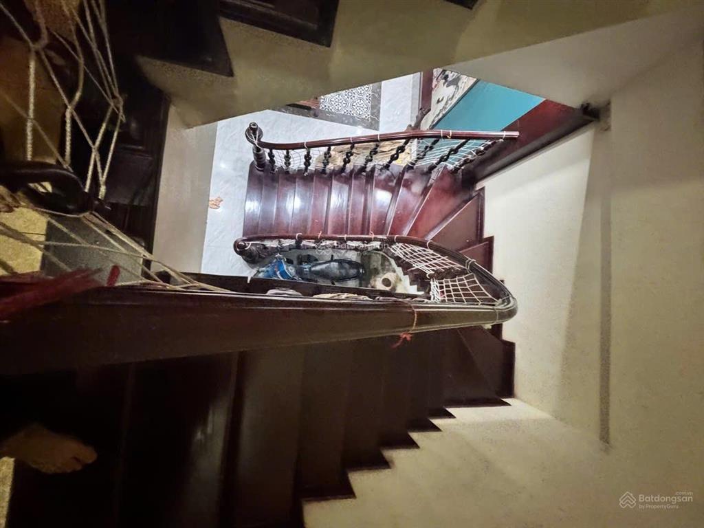 Cho thuê nhà 60m2*4 tầng, nguyên căn ngõ 156 phố lạc trung, hai bà trưng, giá 15 triệu