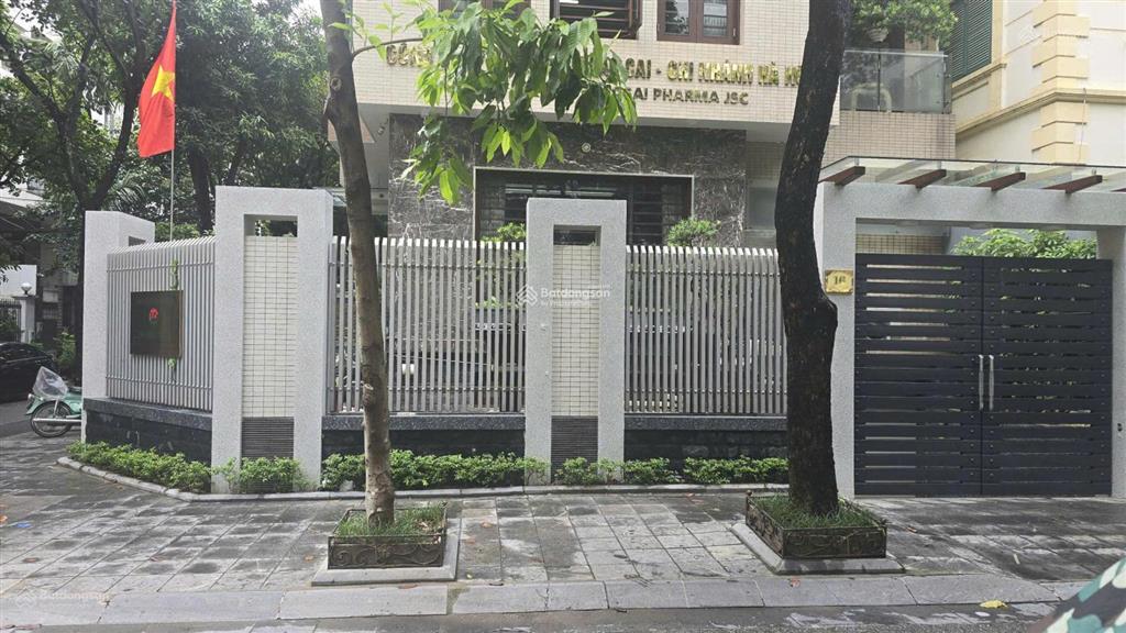 Chính chủ cho thuê nhà 240m2, 2 tầng, dịch vọng hậu, cầu giấy, giá 40 triệu.