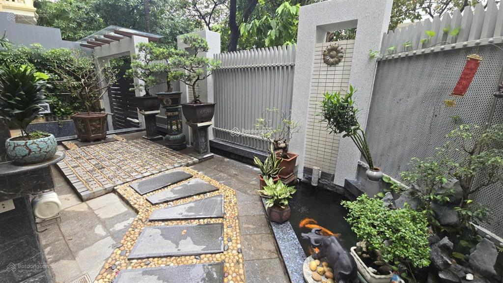 Chính chủ cho thuê nhà 240m2, 2 tầng, dịch vọng hậu, cầu giấy, giá 40 triệu.