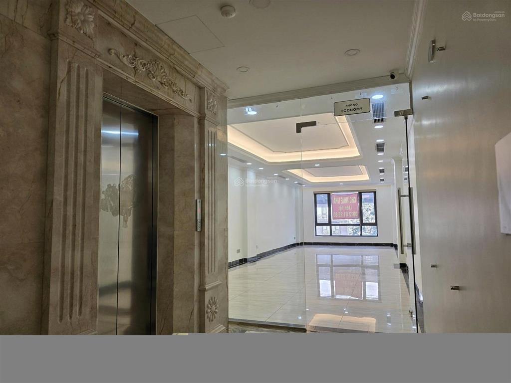 Cho thuê tòa nhà mặt phố lê văn hưu  70 tr/tháng