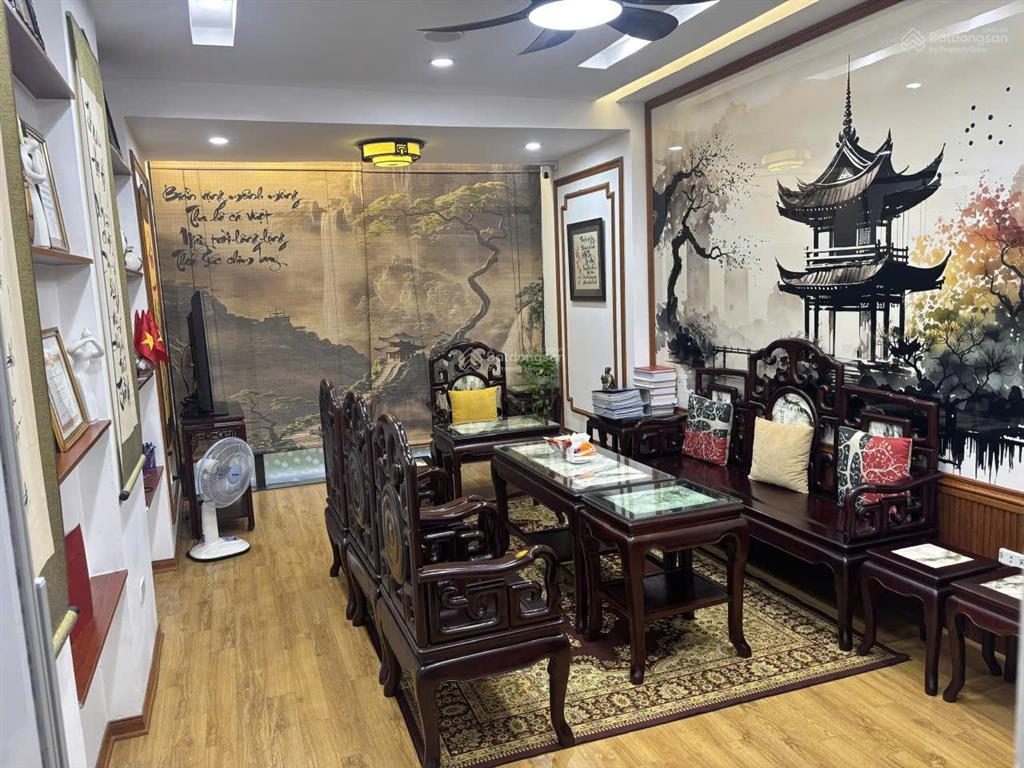 Cho thuê nhà 48m*5 tầng, nguyên căn, đào tấn, ba đình, giá 26 triệu.