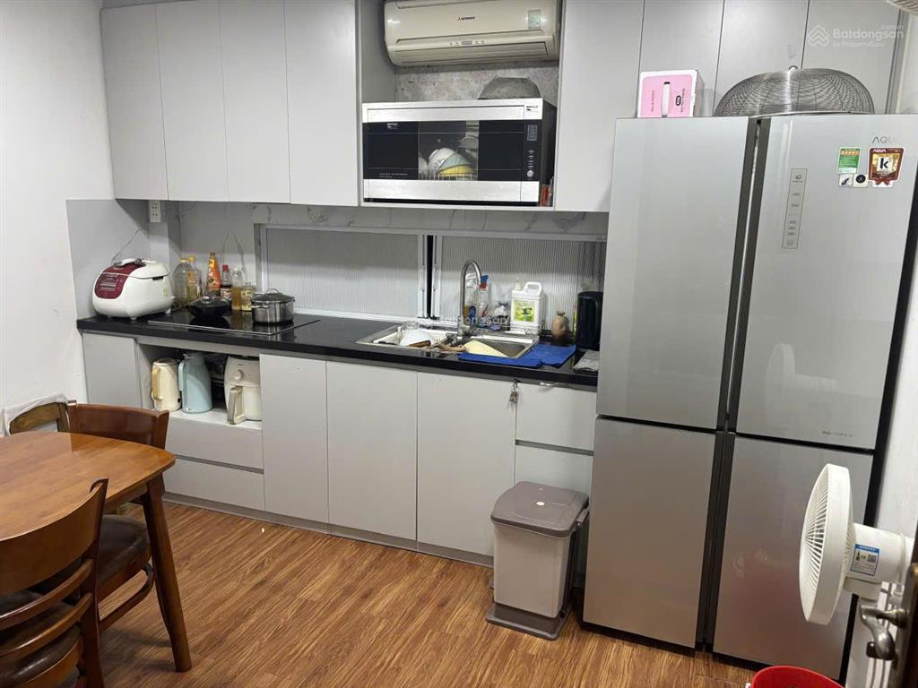 Cho thuê nhà 48m*5 tầng, nguyên căn, đào tấn, ba đình, giá 26 triệu.