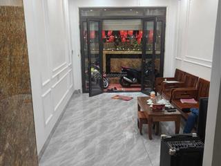 Siêu đẹp bán nhà pháo đài láng, thang máy, gần chợ , bệnh viện , thông huỳnh thúc kháng 35mx6tầng