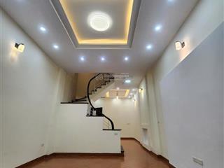 Hiếm nhà bán phố đoàn thị điểm , 1 bước ra chợ, ngõ nông thông , đầy đủ tiện ích,30mx6tầng, 10tỷ5