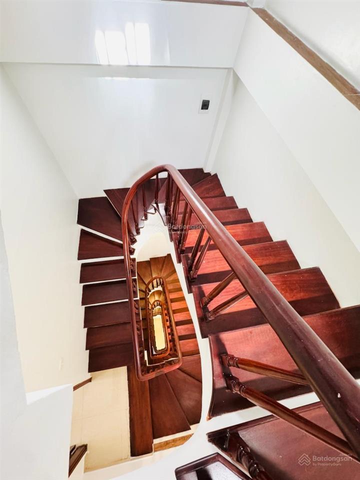 Độc nhất bán nhà phố vũ ngọc phan, 15m ra oto, trước nhà 3 gác đỗ cửa, ngõ nông 35mx5tầng, 9tỷ81