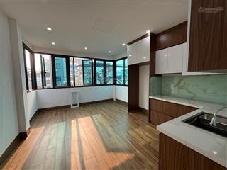 Duy nhất bán nhà đẹp đê la thành, thang máy, mới kính koong, dòng tiền tốt, 50m mặt phố, 35mx7tầng