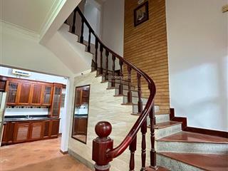 Có 1 0 2 bán nhà phố vũ ngọc phan, 20m ra ô tô, đất vượng địa, dân trí cao, 60m2*5tầng, 14tỷ5