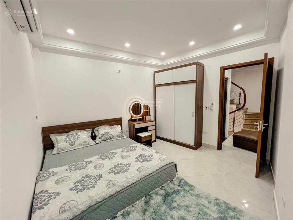 Hiếm! bán nhà linh quang, ngõ nông , thông hồ linh quang, dòng tiền tốt, 40m*6tầng , 9tỷ2
