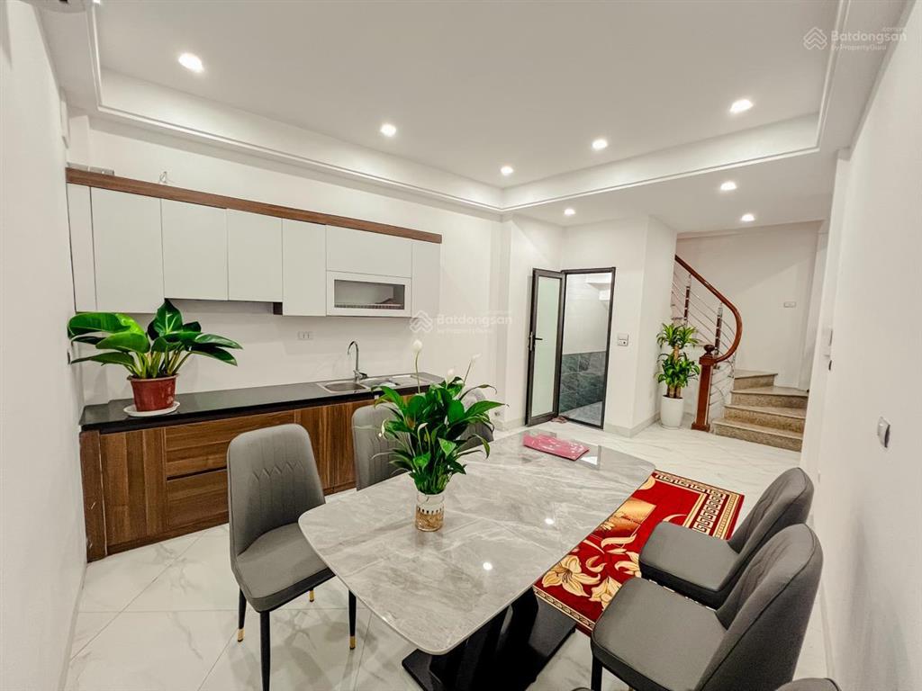 Hiếm! bán nhà linh quang, ngõ nông , thông hồ linh quang, dòng tiền tốt, 40m*6tầng , 9tỷ2