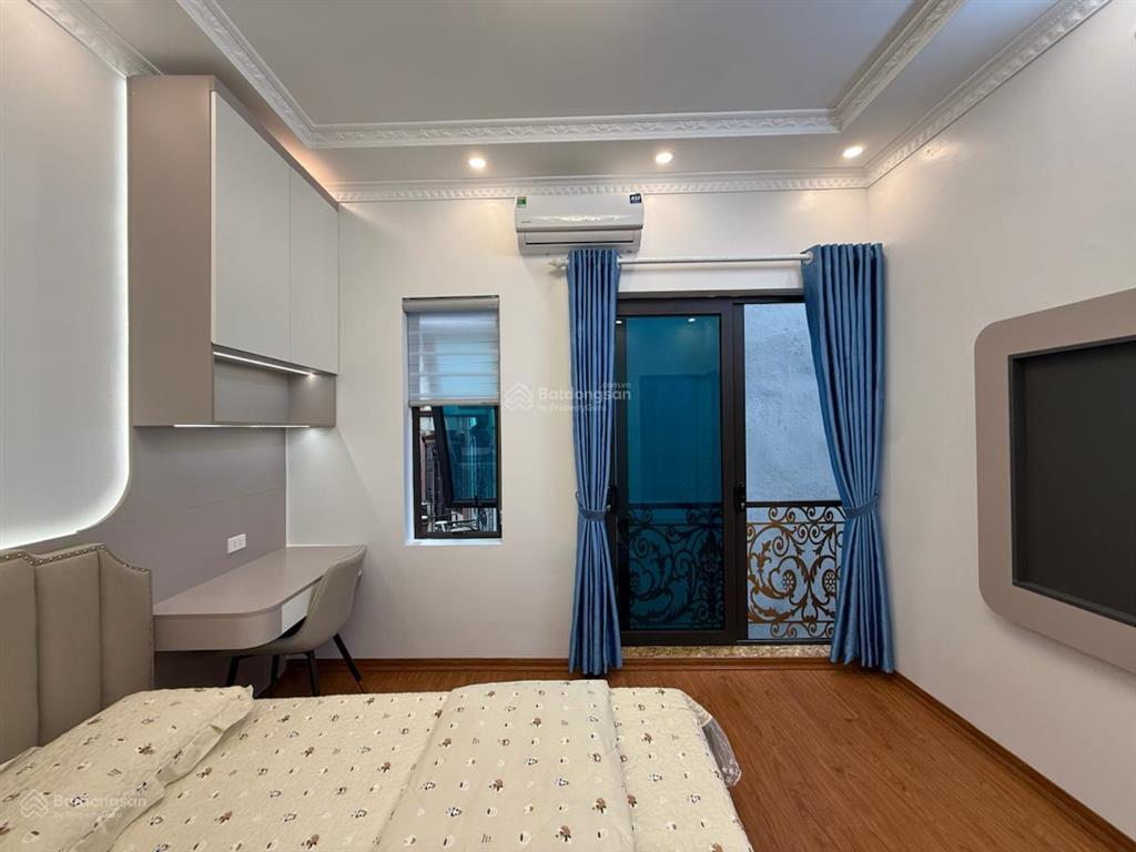 Siêu phẩm bán nhà hào nam, thang máy, tặng full nội thất cao cấp, 2 thoáng trước sau, 33m*6tầng