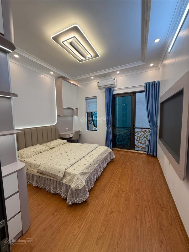 Siêu phẩm bán nhà hào nam, thang máy, tặng full nội thất cao cấp, 2 thoáng trước sau, 33m*6tầng