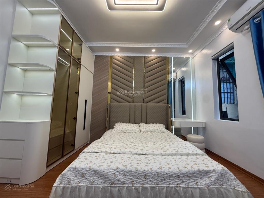 Siêu phẩm bán nhà hào nam, thang máy, tặng full nội thất cao cấp, 2 thoáng trước sau, 33m*6tầng