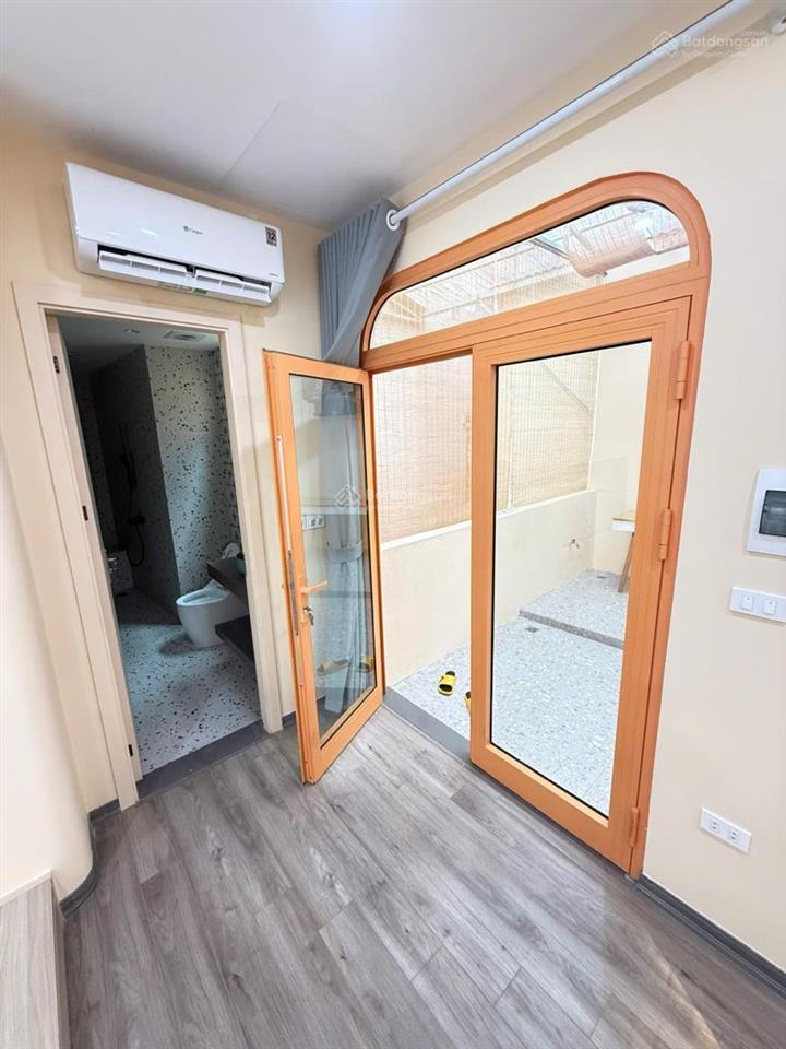 Siêu siêu đẹp nhà phố phan phù tiên, thiết kế đỉnh , gần chợ , ngân hàng ,bệnh viện , văn miếu ,