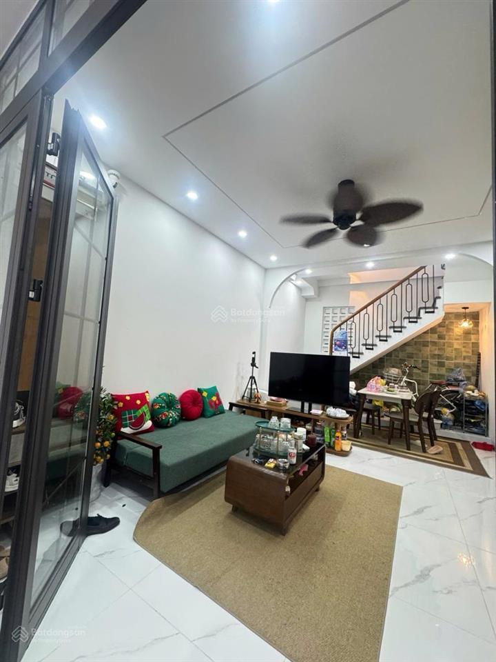 Siêu đẹp!bán nhà phố thổ quan, trước nhà thoáng, ngõ thông, 100m ra mặt phố, 35m*4tầng  8tỷ