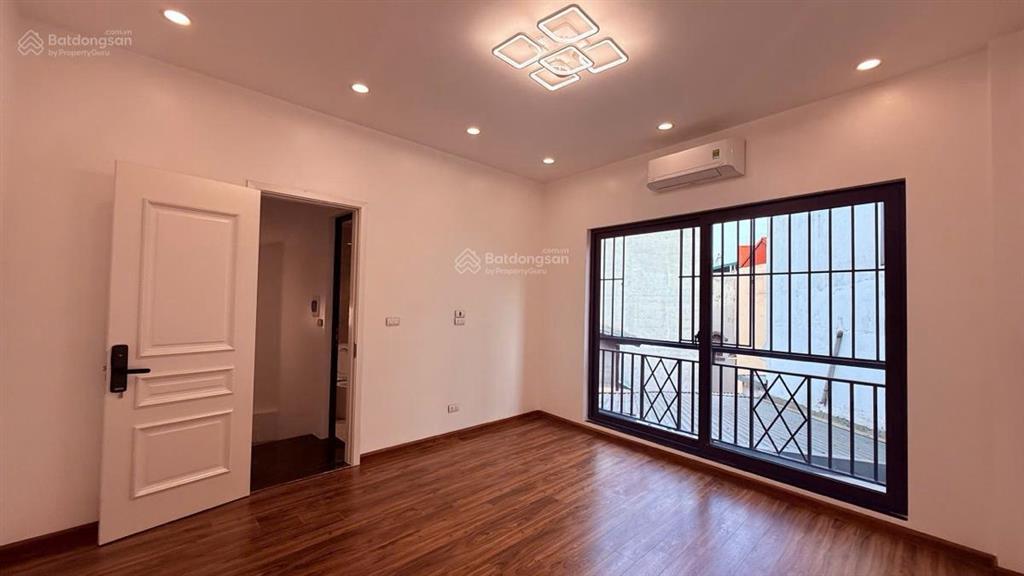 Hiếm! bán nhà phố đào tấn, ngõ to rộng, 40m ra oto, tặng full nội thất, 30m2*5 tầng, 7,7 tỷ