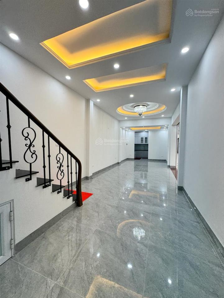 Nhà đẹp phố hoàng ngọc phách, kinh doanh tốt, lô góc 3 thoáng vĩnh viễn, đường to thoáng, 60m*5tâng