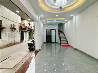 Nhà đẹp phố hoàng ngọc phách, kinh doanh tốt, lô góc 3 thoáng vĩnh viễn, đường to thoáng, 60m*5tâng