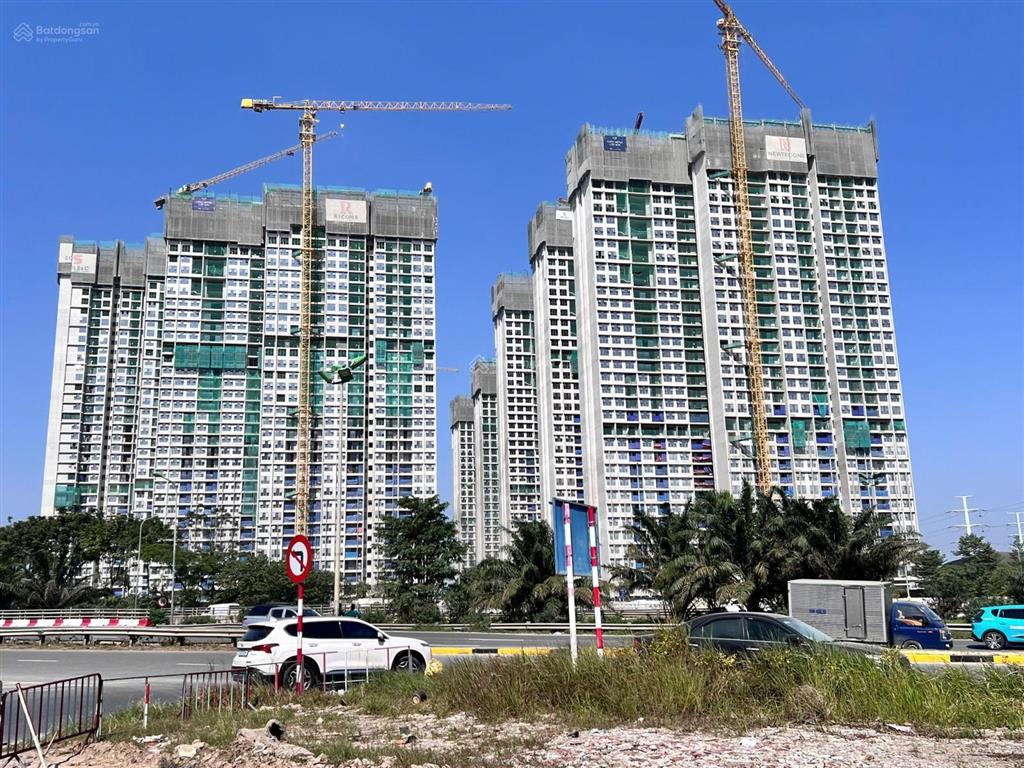 Siêu hiếm 2pn 84.5m2 tòa elite tầng cây xanh dự án lumi hn giá 7,9 tỷ.  0877 984 ***