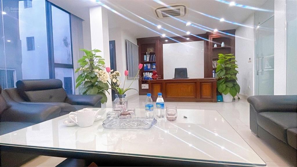 Bán tòa nhà văn phòng đường nguyễn xiển, thanh xuân 105m2, 9t, mt 8,8m giá 48 tỷ ngõ thông ô tô vào