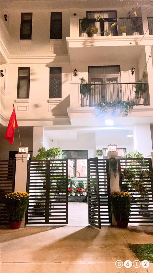 Chuyển nhượng căn nhà phố trong lavidahướng đông namthoáng mátphong thủy tốtfull nội thất xịn
