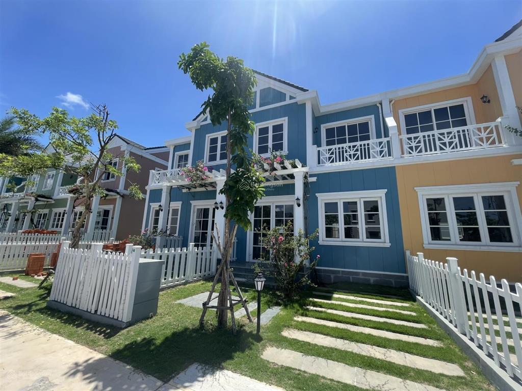 Cần bán gấp nhà phố 6x20 vị trí đẹp giá chỉ 3.2 tỷ rẻ nhất novaworld phan thiết, nhà sẵn