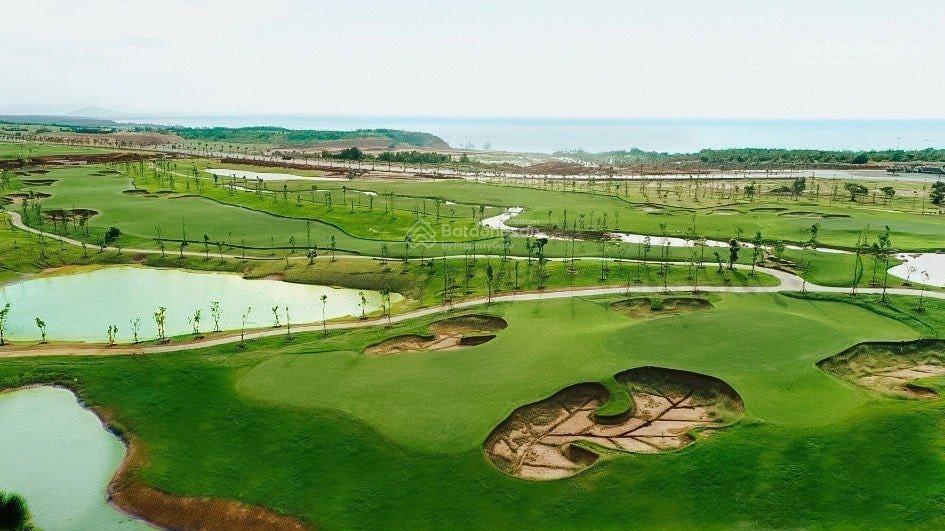 Cắt lỗ sâu giá gốc 9,4 tỷ nay bán 5,7 tỷ biệt thự view trực diện biển và sân golf cạnh clubhouse