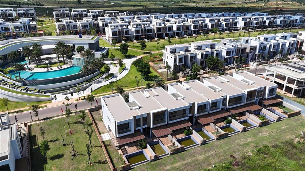 Cắt lỗ sâu giá gốc 9,4 tỷ nay bán 5,7 tỷ biệt thự view trực diện biển và sân golf cạnh clubhouse