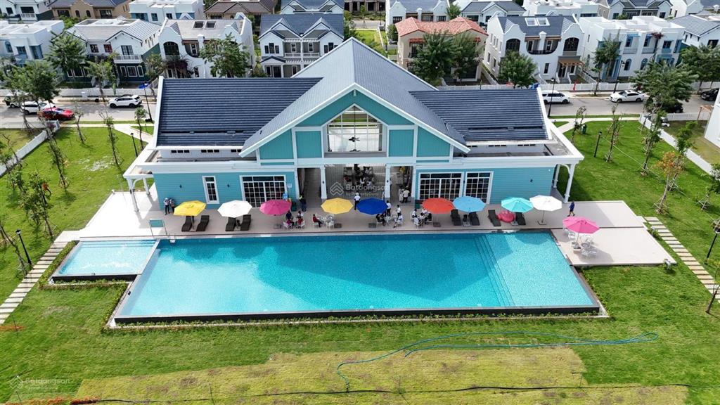 Cắt lỗ sâu biệt thự song lập 8x20m nằm trên trục đường 16m giá chỉ 4.2 tỷ tốt nhất novaworld