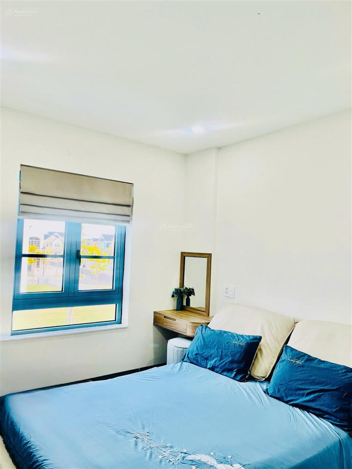 Chỉ 5.25 tỷ sở hữu biệt thự song lập full nội thất cao cấp nằm ngay dãy clubhouse khu 1.3 rất đẹp
