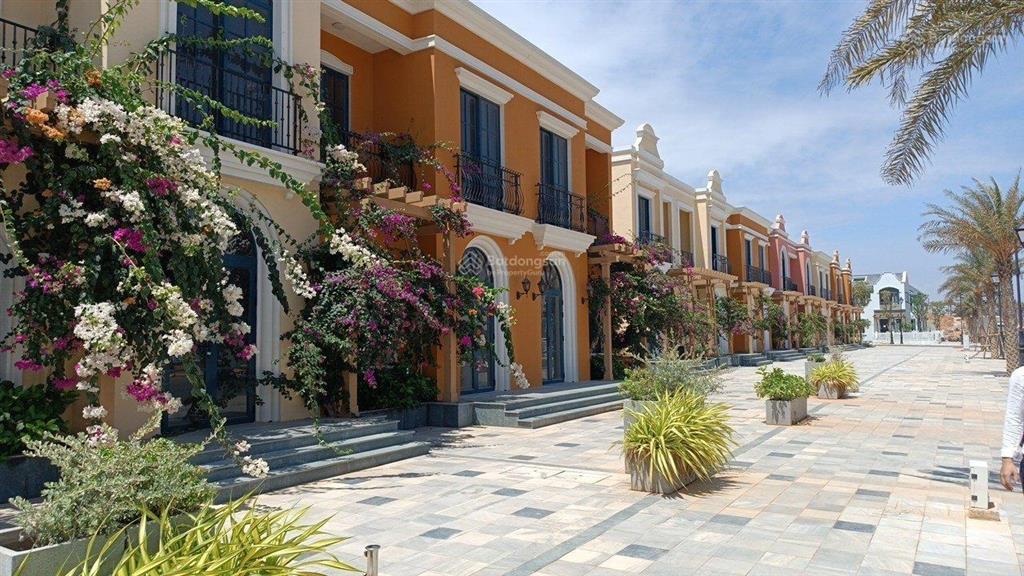 Bán cắt lỗ giá rẻ nhất chỉ 2.99 tỷ sở hữu nhà phố 120m2 novaworld phan thiết đã có nhà sẵn