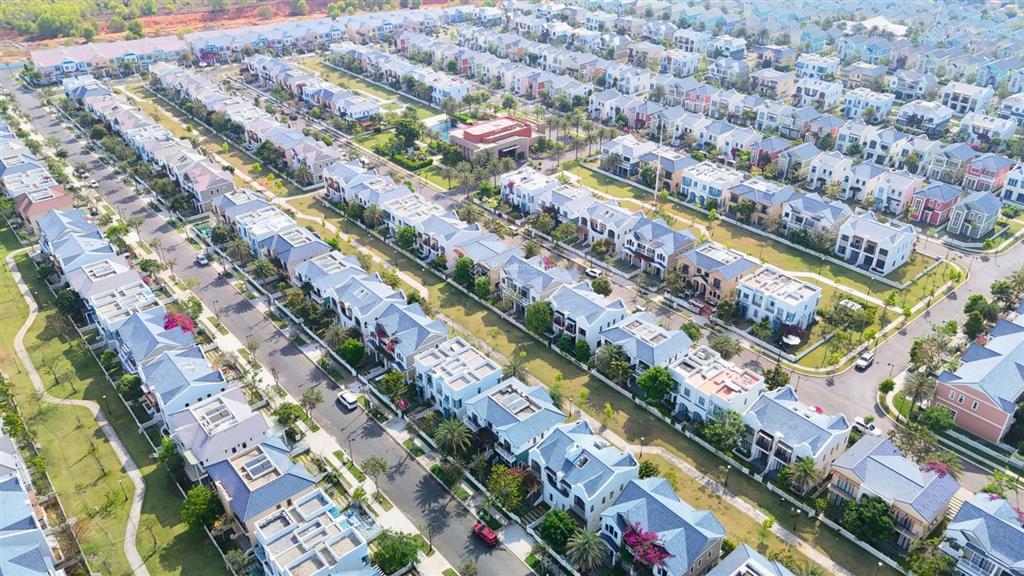 Cắt lỗ bán nhanh biệt thự song lập cạnh hồ bơi full nội thất 3pn giá chỉ 4,8 tỷ (bao thuế phí)
