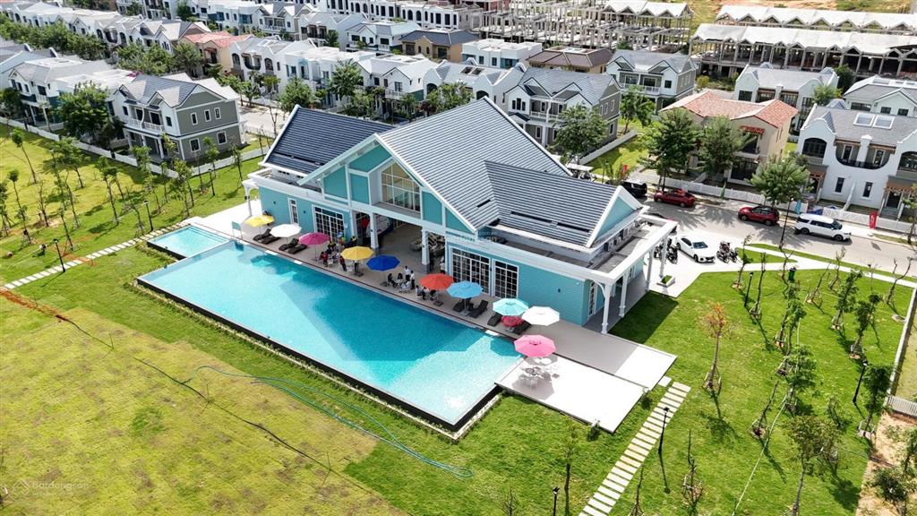 Căn nhà phố nhà sẵn giá hời novaworld phan thiết giá chỉ 2.99 tỷ cần bán nhanh bao thuế phí