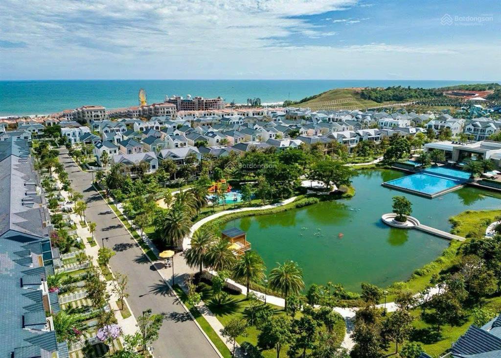 Cắt lỗ sâu biệt thự nằm ngay hồ cảnh quan đẹp novaworld phan thiết chỉ 5.3 tỷ bao thuế phí