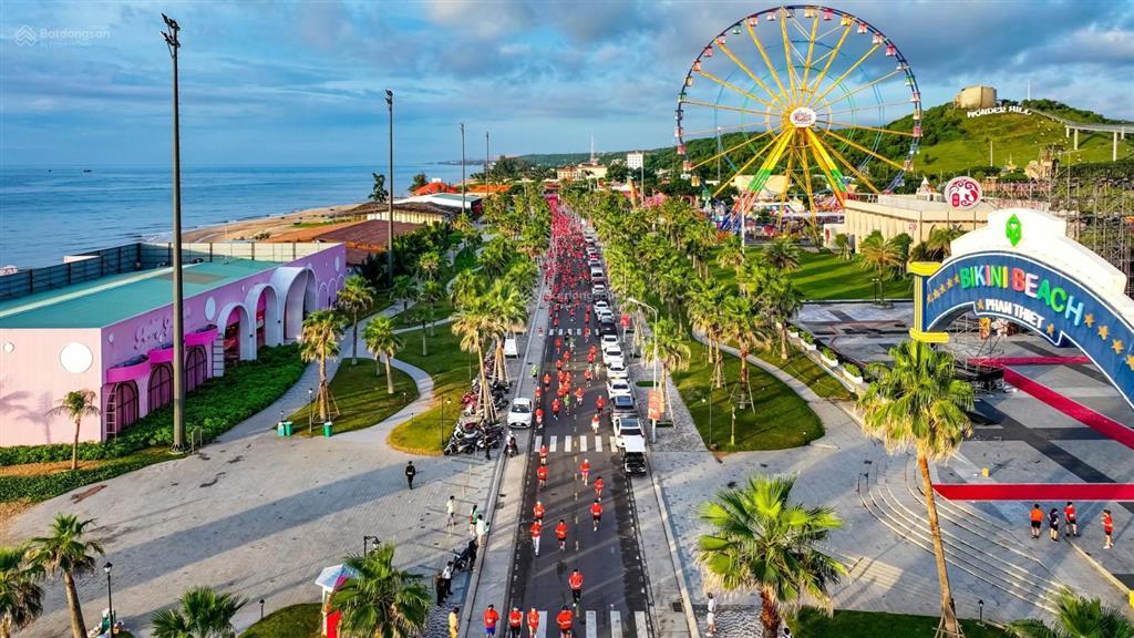 Chỉ 4.9 tỷ sở hữu biệt thự đơn lập 200m2 kế ngay hồ bơi novaworld phan thiết cực đẹp